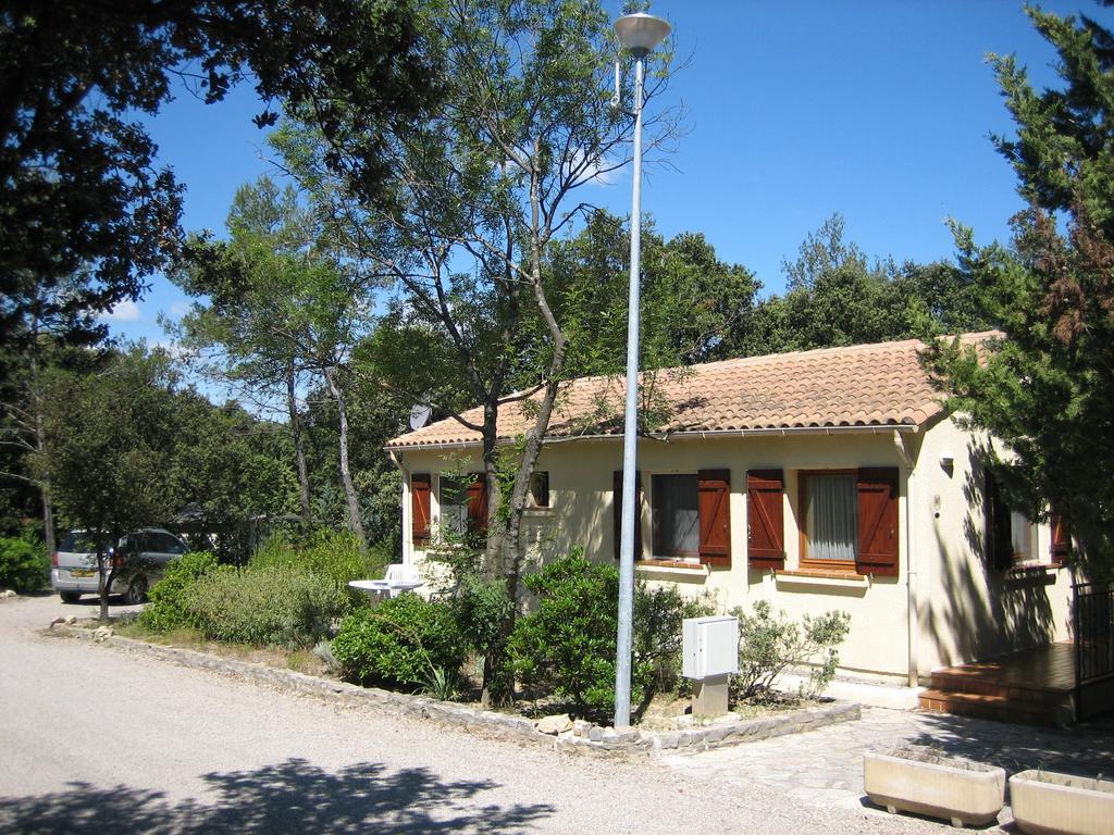 Bungalow Claret Vacquières Zewnętrze zdjęcie